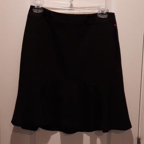 Cute black skirt